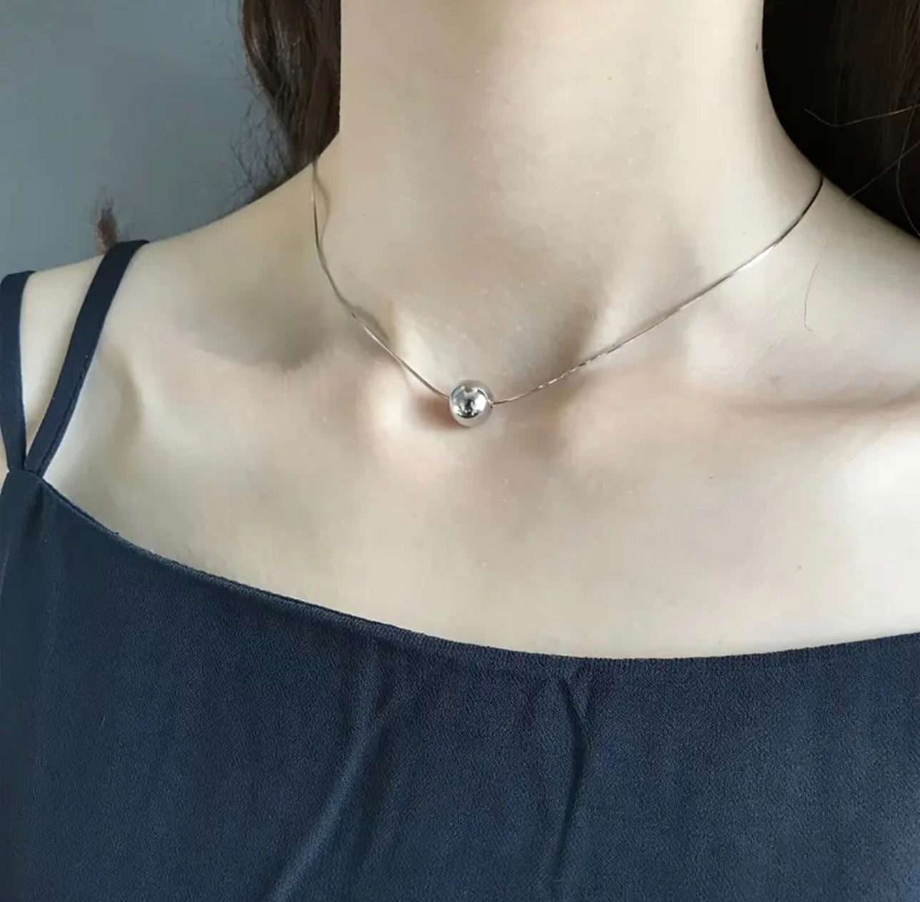 Minimalist spherical pendant