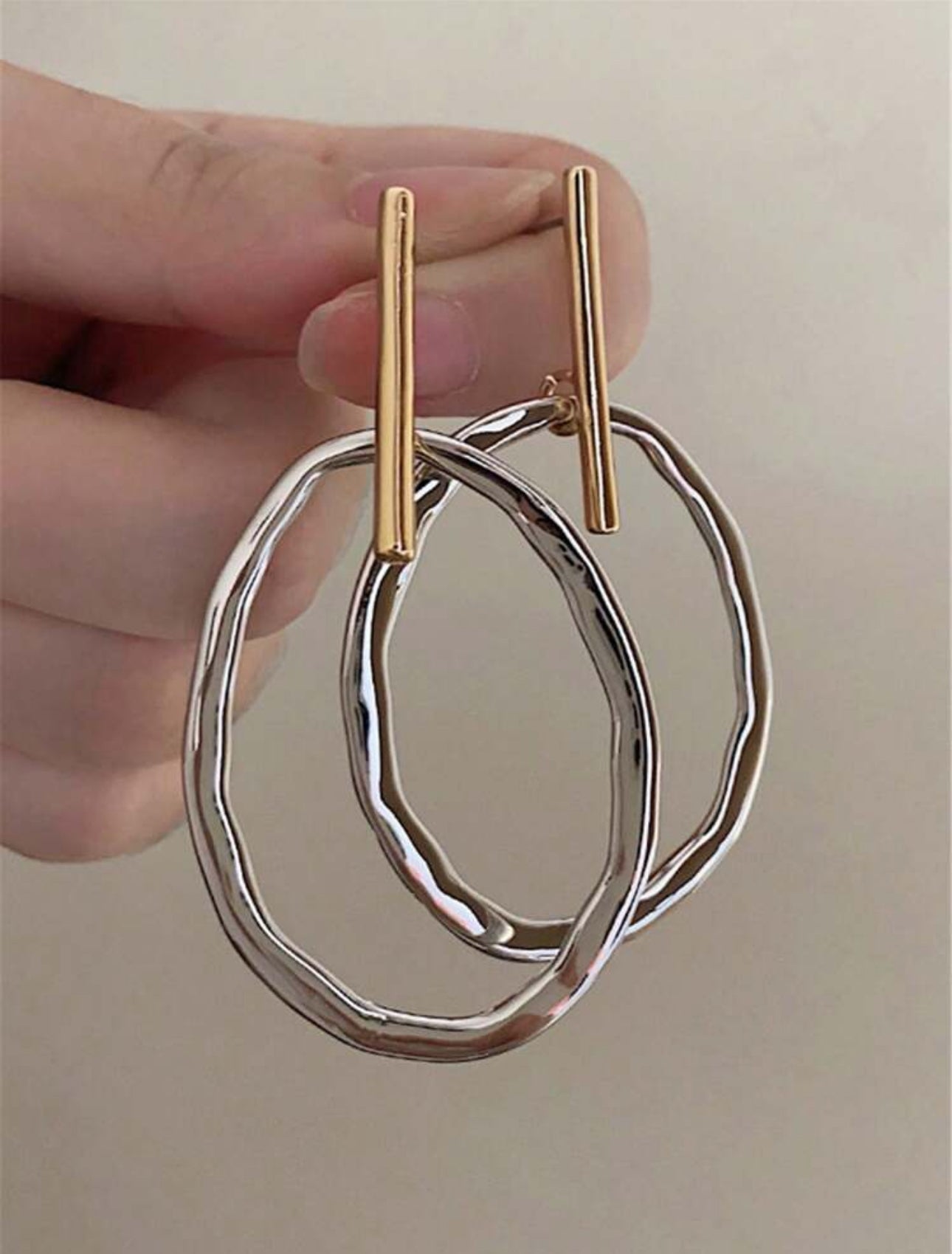 Minimalist Duo-Tone Abstract Oval Drop Earrings