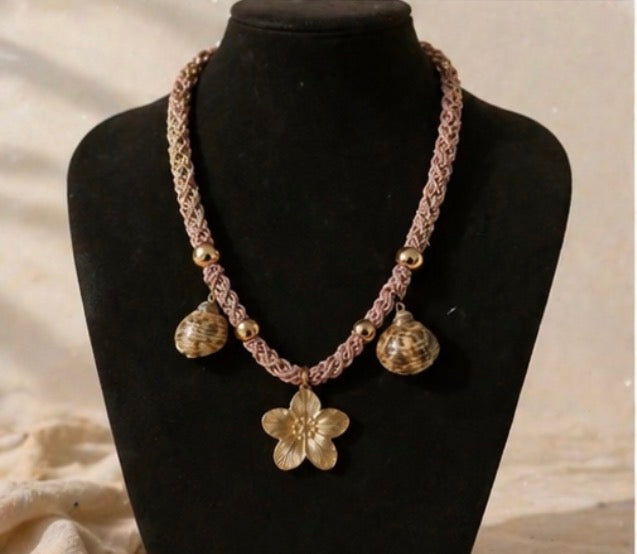 Seaside Bloom Necklace