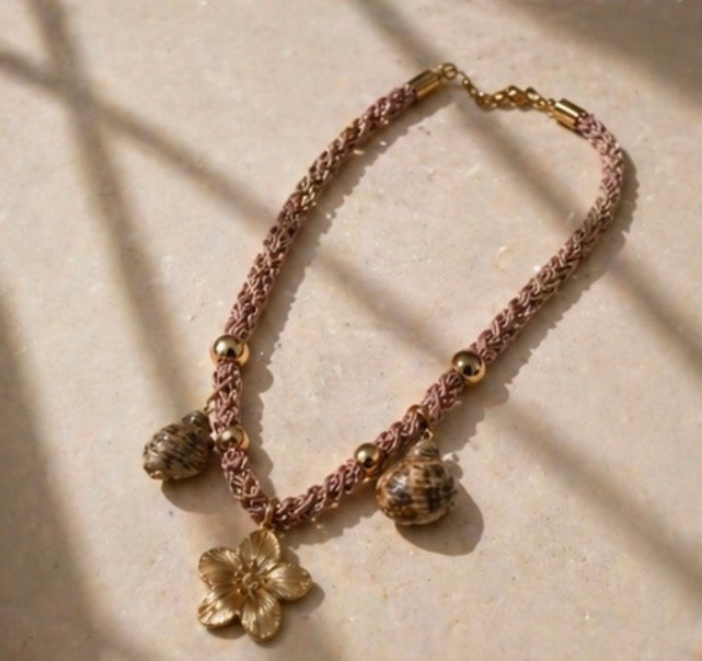 Seaside Bloom Necklace
