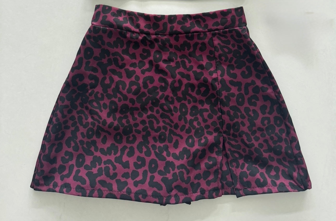 pantalones cortos con estampado animal