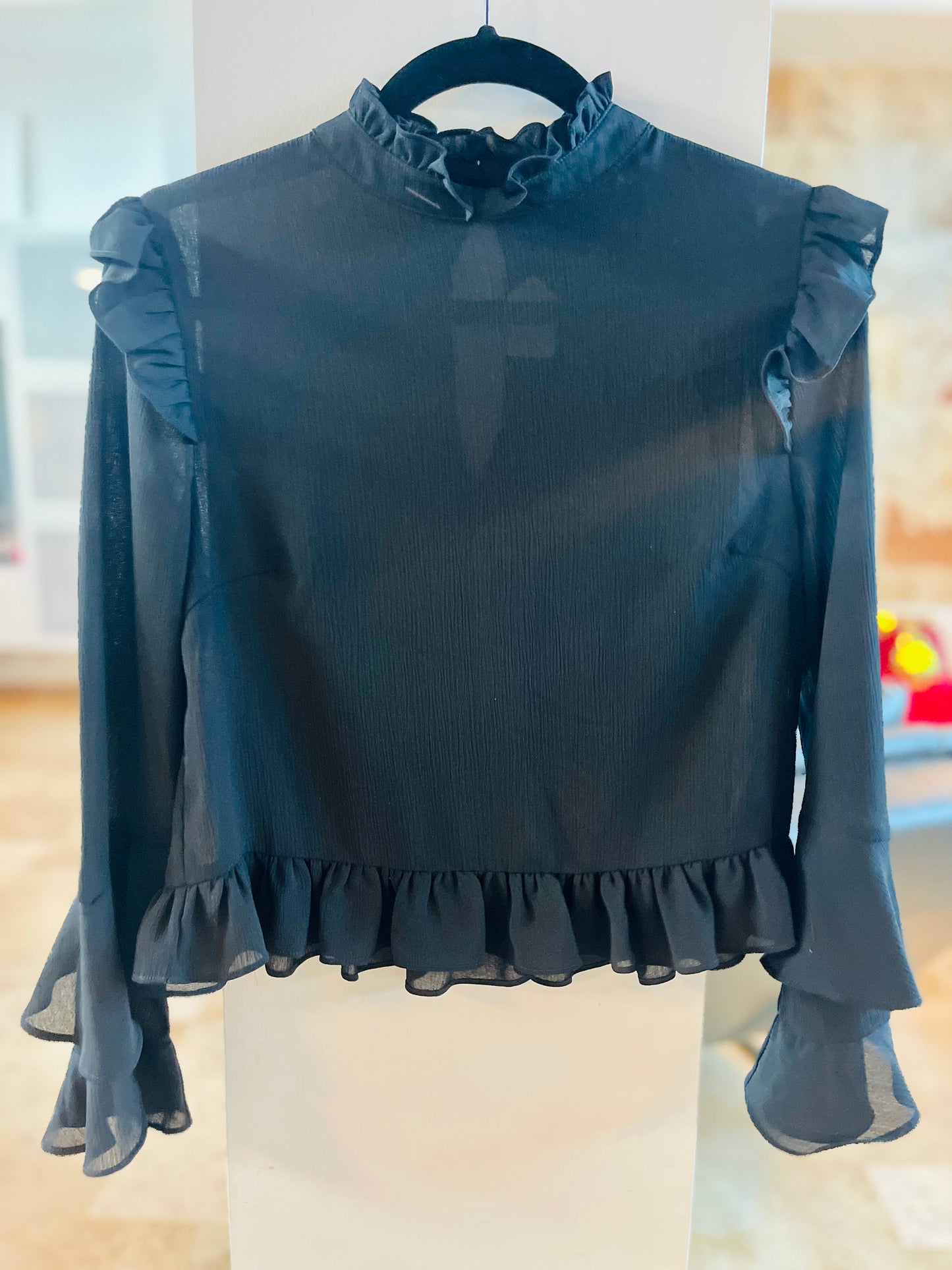Top Black Ruffle
