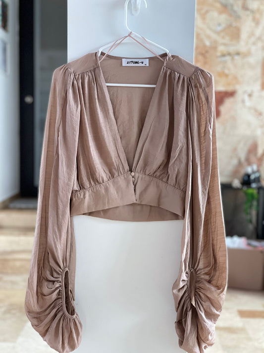 Balloon sleeves v-neck crop top